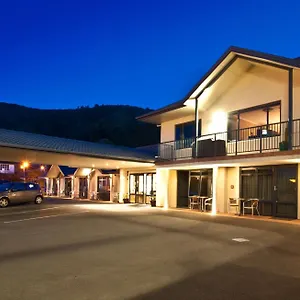 Broadway 4*, Picton New Zealand